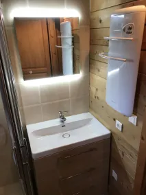 Chalet for Rent Near the Ski Slopes, Lake View (4 to 5 people) - Image 5
