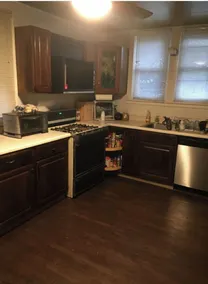 Cozy all brick home for your peace of mind🌟⭐️🌟 Queen Beds★Free Parking★Fireplace<br> - Image 5