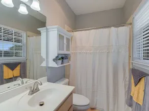 3 Acre Home On Creek W/Pool! Hill Country Views   - Image 2