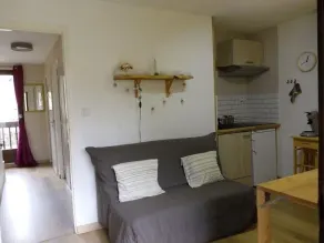 T2 à Bagneres de Luchon à 2 pas des Thermes et du Centre Ville Avec Balcon Idéal - Image 4