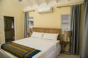 Sunshine Paradise Villa @ Richmond Estate - Image 5