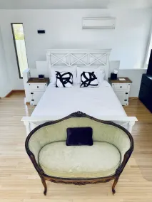 5th from the beach, dog friendly, sleeps 10, outdoor shower a/c utils included!! - Image 3