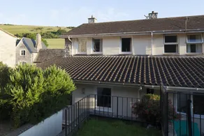 Maison idéale pour des vacances en famille avec un accès facile aux promenades côtières - Image 2