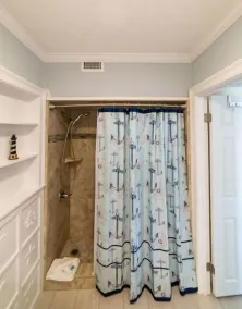 Cottage de plage privé vintage des années 1950! Disponible pour les réservations de juin! Rénové 3 BD / 1 BA 8 personnes. - Image 3