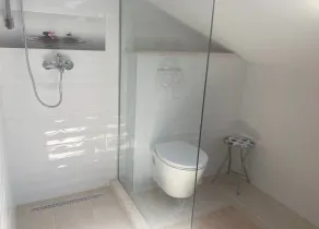 One Bedroom Apartment with Balcony - Image 2