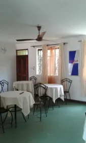 Greenview Guest House - Image 2