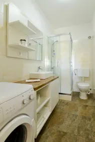 Apartment in Croatia near the Coast - Image 4
