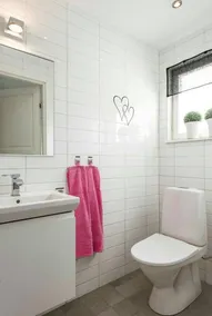Fully Renovated 4BR Home with Modern Kitchen - Image 2
