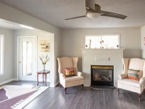 SUN BAY COTTAGE - WATERFRONT - Image 2