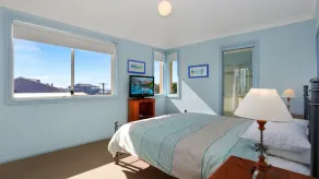 Aquarius Apartment 7 - Image 5