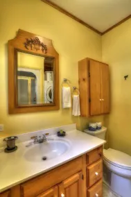 Beach Front Retreat - Private home on Mooselookmeguntic Lake - Image 4