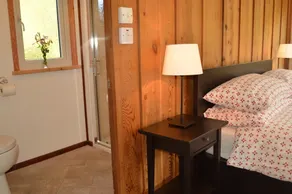 Cockleshell Lodge ligger i vandkanten nær Otter Ferry-Pet friendly - Image 5
