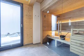 Premium Chalet with 4 bedrooms, sauna & pool - Image 5