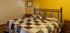 Cal CampLlarg Cottage für 7 Personen, mit großem Garten und privatem Pool - Image 5