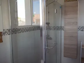 Den här gamla renoverade smeden, klassificerad ***, kombinerar charm av gammal och modern - Image 3