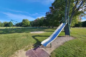 Gorgeous 4 bedroom condo - 10 minutes from Harbor Springs & Ski Resorts - Image 3