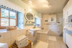 Casa de campo 'Uriges Landhäuschen' com jardim privado, terraço e Wi-Fi - Image 2