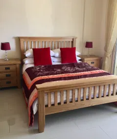 A Five Star Apartment  - discounts for long lets - Image 2