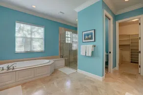 Designer Dekoriertes Haus - Privater Zugang, zu Fuß zum Strand - Großer Pool & Spa! - Image 3