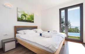 Luxurious home in Jesenice - Image 2