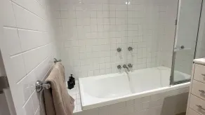 The Heritage Bank Apartment - Image 5