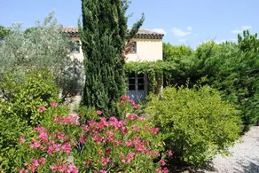 Charmante Herbergen mit Pool in der Provence - Image 4