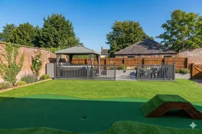 Four Oaks House - Image 4