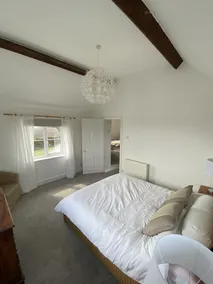 Cottage with sea and countryside views - sleeps 6 - Image 4
