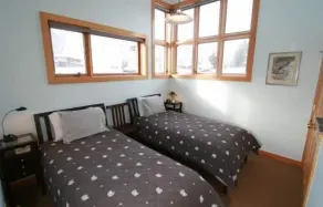 Condo with Vaulted Ceiling & Spectacular Mountain Views - Image 3