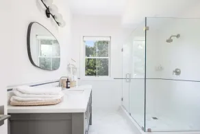 Modern Farmhouse Private Estate, 6.5 acres - Image 3
