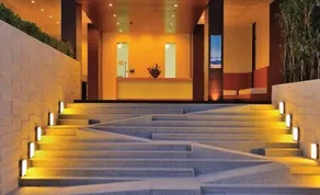 Luxury apartment with beautiful sea view and large terrace - Image 2