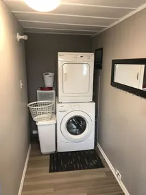 Parlee Beach Cottage for Rent. 3 Min Walk to Beach  - Image 2