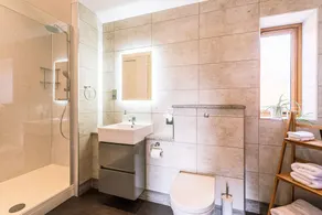 Fabulous property - Sleeps 6 - Image 4