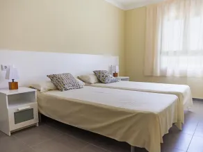 Cozy Apartments with Pool, Garden, and WiFi - 600m from Beach in Torroella de Montgrí - Image 5