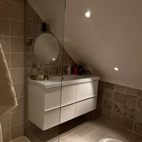 Gård med Egen sjö med Bryggbåt,nyrenoverat! - Image 2