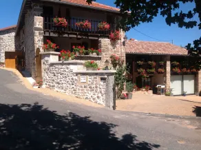 Casa con 3 camere indipendenti, situata in un villaggio a 1.5 km dal villaggio - Image 5