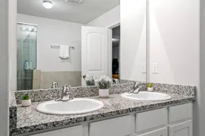 Spacious Fort Worth House Ideal for Relocations - Image 5