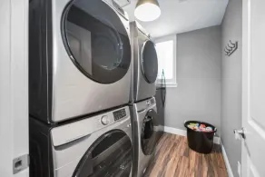 SG Lakefront Villa w/ King Beds Heated Poo/ & Spa - Image 3