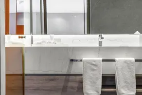 Modern Elegance | Pet-Friendly Abode | 15 Mins to Anthropology Museum - Image 5