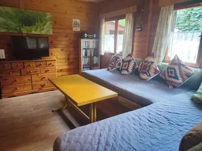 La cabina Hideaway Ash Log in Trnavka lago, foreste e montagne, gli animali domestici - Image 2