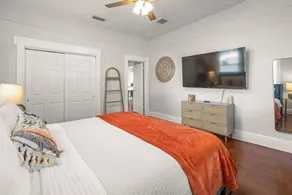 Extended Stays Welcome! Private Heated Pool & Hot Tub |Pet Friendly |Fenced Yard - Image 4