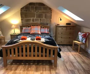 Birds Nest, Romantic getaway with stunning views - Image 5