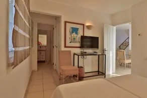 Casa Vale do Lobo 32 | Charming 2 Bedroom Townhouse | A Few Minutes Walk To The Beach And Praca | Vale Do Lobo - Image 5