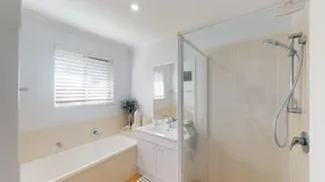 'LA MAISON' STUNNING 4 BEDROOM HOME - Image 3