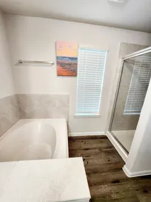 Lux New Beau;Houston;IAH Airport;Dtown;Woodlands;Spring;NRG World Cup Std;HotTub - Image 3