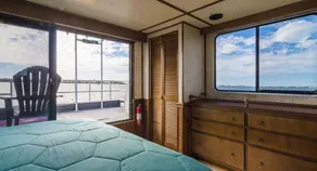 Happy’s Houseboat Key West - Image 4