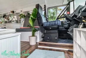 Getaway Skoolie- OFF Grid & Take you wherever your heart desire - Image 2