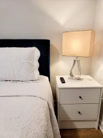 Exceptional Studio in CHS! Quiet Cozy with Onsite Parking/Washer/Dryer & HS Wifi - Image 5