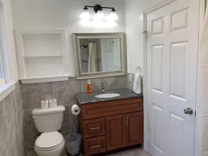 Spacious Studio w/ AC - Near BART/Free Laundry! - Image 3