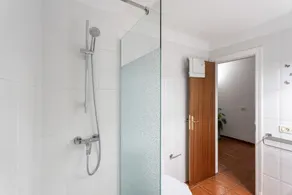 Apartamento 'Bonita Apto Nieves' con vistas a la montaña, Wi-Fi y aire acondicionado - Image 2